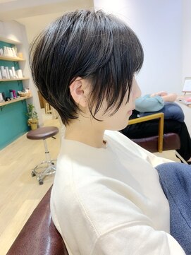 メルト 吉祥寺(melt) 【宮本大輔】小顔 くびれショート 耳かけ 20代30代 ラベージュ