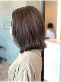 ハイライトグレージュミディアムボブ