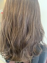 ニナル(Ninal)&nbsp;『 ナチュラルベージュ × 毛束感 』 ☆ ゆるミディスタイル ☆