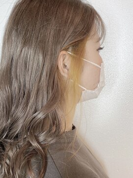 リーホリエ(Lee Horie) ミルクティーカラー×イエロー