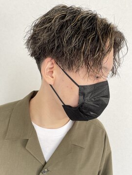 スキル(SKILL) センターパートウェーブツイスパ ハイライト