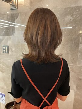 ロット 横浜(lot) ワンカール外ハネウェーブミディアム×ミニウルフ[横浜駅]