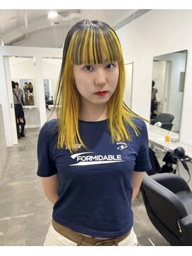 ジーナ オモテサンドウ(XENA) ケアブリーチ×インナーカラー×ブラックイエロー（表参道）