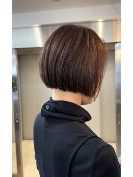 ジエクト ヴィシア(The Ect VIXIA) 小顔効果抜群！コンパクトボブ