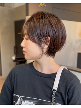 ビュートヨナカ(VIEW TOYONAKA) ショートヘア/前髪あり/髪質改善/白髪ぼかし/阪急豊中