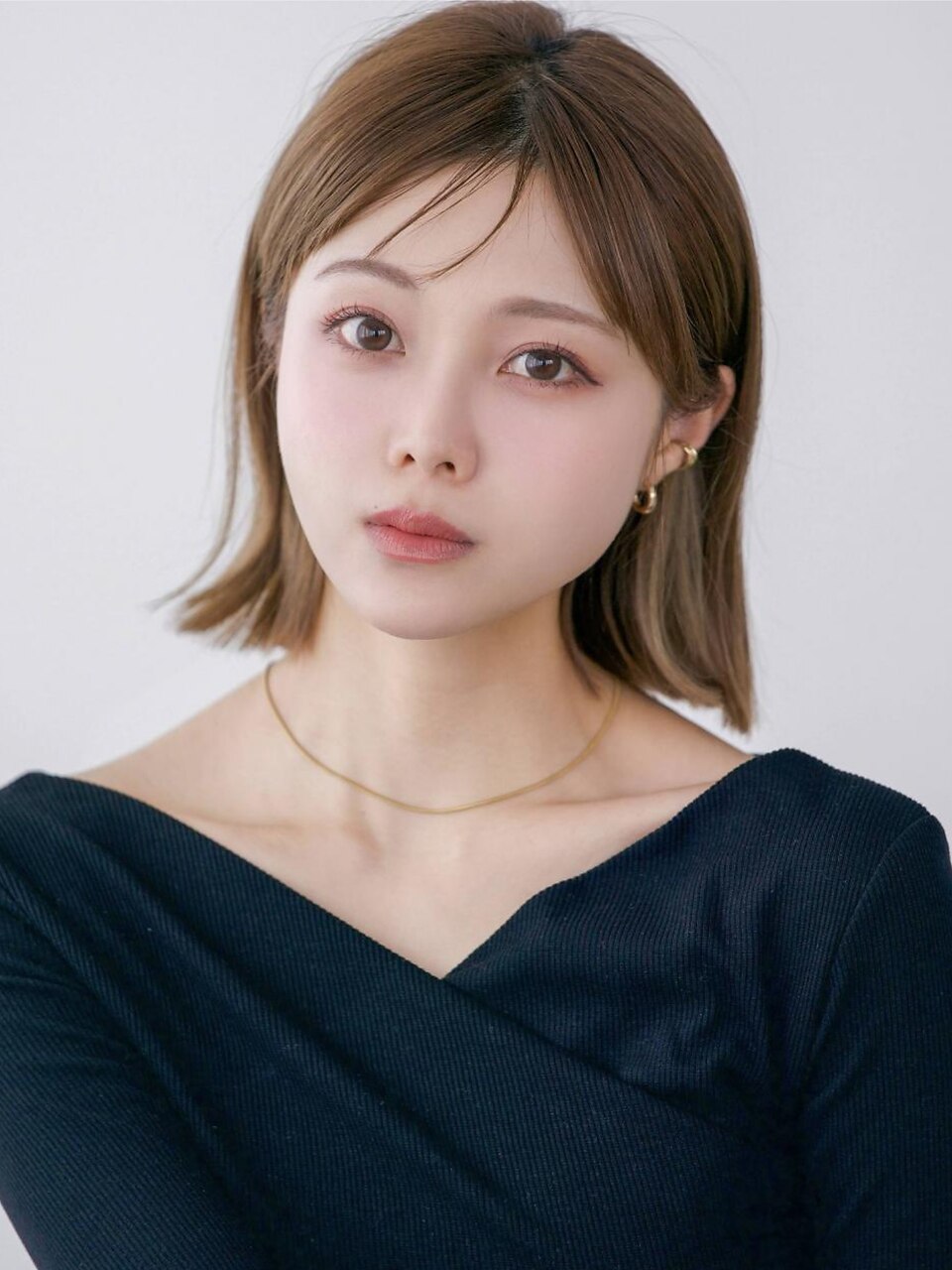 【当店人気メニュー】カット+美容液フルカラー+潤い艶トリートメント　￥6900