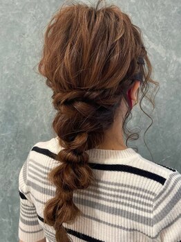 ファースト 博多店(FIRST)の写真/【博多駅から徒歩1分/ヘアセット￥3300/朝7時半～受付OK◎】普段のちょっとしたお出かけ、お呼ばれヘアに！