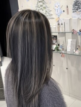 ヘアアンドビューティー クアトロ 戸祭店(QUATRO) ハイライト
