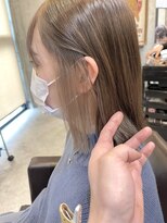 ネリ(NERi)&nbsp;さりげない透明感☆イヤリングカラー×ベージュ