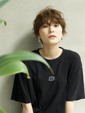 ペイププロドアイコン 博多(Peyp prod ICON) 博多　ニュアンスパーマショート