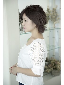 アフロディーテ ギンザ 秋葉原店(APHRODITE GINZA) 外ハネボブ/セクションカラー/ペールベージュ/秋葉原