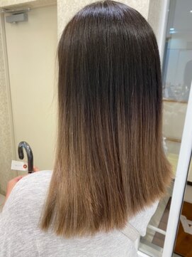 クレア本厚木(CREA) ナチュラルグラデーション　ストレート