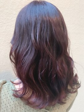 フェリア 梅田(FERIA) 【梅田・茶屋町】ブリーチなしピンクカラー