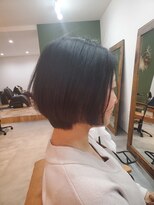 ヨハク(yohak)&nbsp;前下がり×ショートボブ