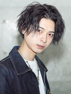 リップス 池袋(LIPPS) ツーブロ刈り上げツイストスパイラル大人ビジカジセンターパート