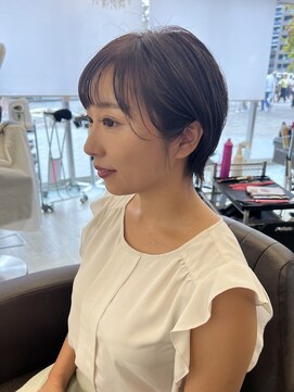 コワファースト 大分(COIFF1RST) ばっさりショートボブ