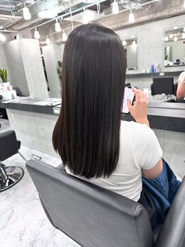 エンディアリング 東銀座(Endearing) 黒髪/グレーベージュ/レイヤーロング/前髪パーマ/銀座/東銀座
