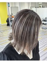 ストゥー(StueW.)&nbsp;外ハネハイライト[倉敷][岡山][倉敷美容室][岡山美容室]