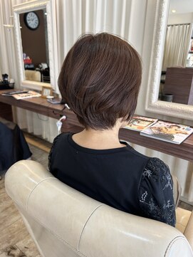 ヘアデザインスペース イチエ(hair design space i chi e) おとな女性におすすめ!後頭部のボリューム感◎前下がりボブ