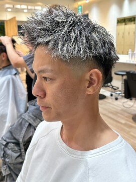 ルースト 渋谷店(ROOST) 縦落ちツイスト×ホワイトハイライト