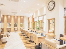 近鉄西大寺駅からすぐ！奈良ファミリー１F♪駐車場２,３時間無料♪