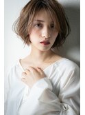 ショコラブラウン小顔補正カットひし形ショートv戸頭20代30代