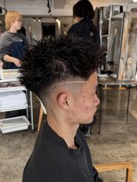 ニュート(Neut )&nbsp;スパイキーショートスキンフェードメンズカット短髪