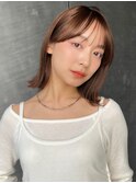 切りっぱなしボブ 外ハネ ピンクブラウン モーヴピンク