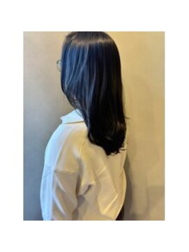 オレロ 国立(olelo) 暗めカラー/グランマッシュ/デザインカラー/フェザーパーマ/国立