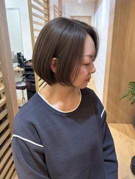 オフ(off) ショートボブ