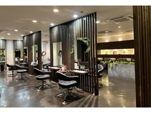 オピウム 祇園店(OPIUM)の雰囲気（ここに来れば癒されると評判の広々とした店内、キッズルームあり）