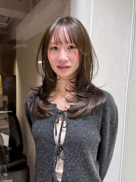 メゾンマイル 恵比寿(maison mile) ミディアムレイヤー/ハッシュカット/インナーカラー［恵比寿駅］