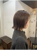 大人女性のくびれレイヤーボブ