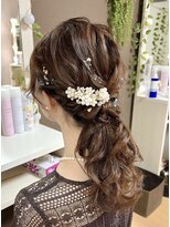 ジェミータ 横浜&nbsp;ふわふわローポニー【横浜/ヘアセット/結婚式】