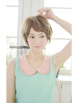 ラクシア(LUXIA) ショートパーマスタイル