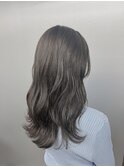 オリーブグレージュ