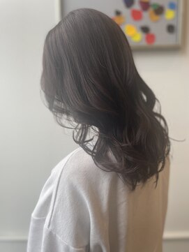 ハグヴィアン(HUG BIEN) オリーブで赤み消し