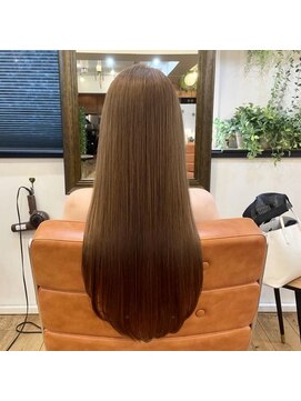 エルムトウキョウ(ELM Tokyo) 透明感グレージュの艶髪