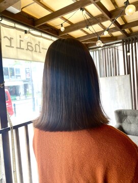 ココカラヘアー ニコ(cococara hair nico) 切りっぱなしボブ/暗髪/ブリーチなし/艶感/トリートメント