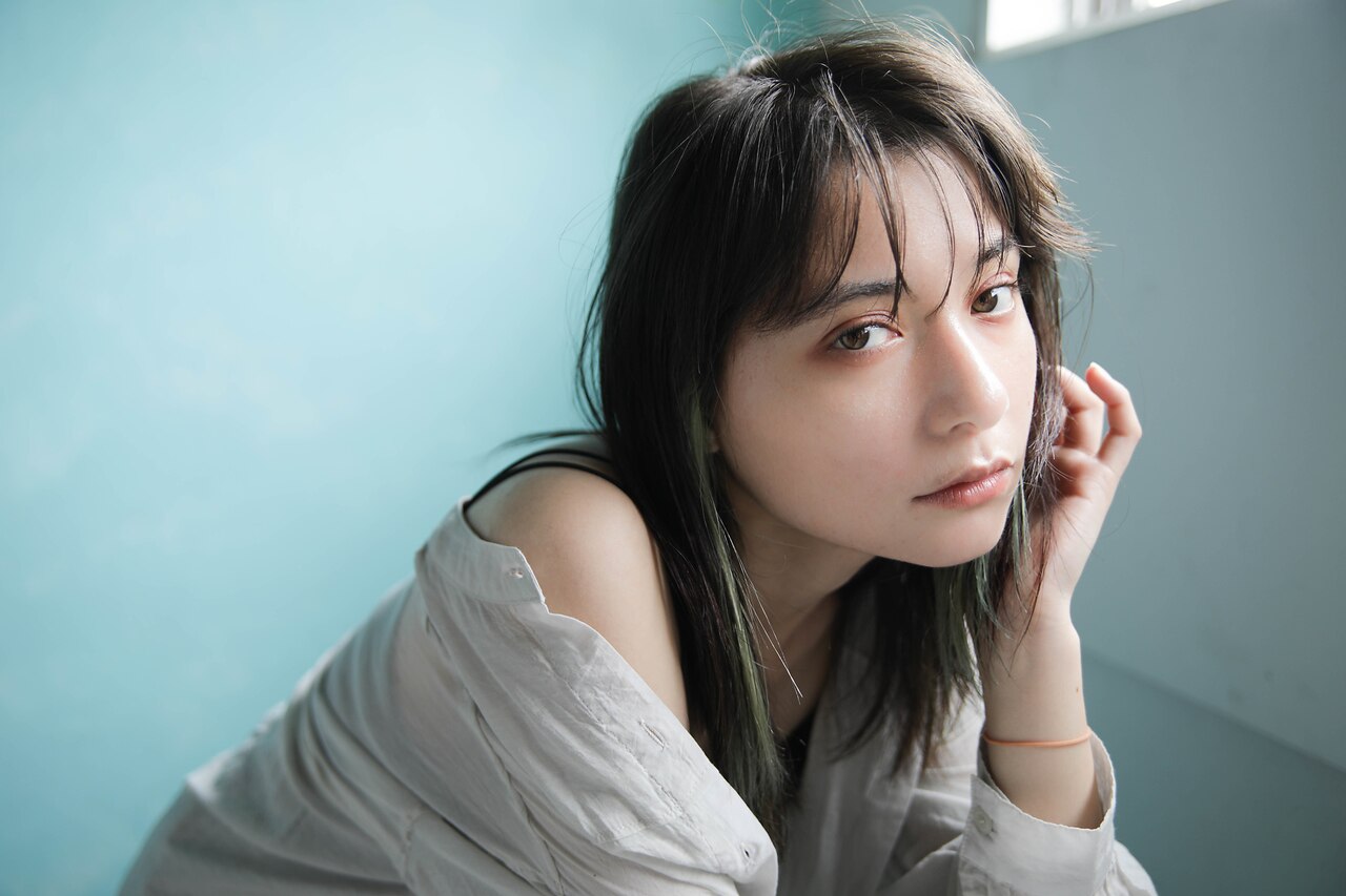 【1周年特別価格】透明感カラー+小顔カット＋クイックTr￥5,500