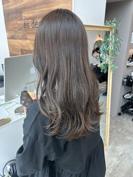 エスデザイン(es design) グレージュ×ゆるっとレイヤー