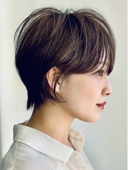 リア 自由が丘(REA)の写真/再現性が高いカットで、毎日のお手入れも簡単に。ナチュラルで上品な、大人っぽいスタイルが大人気！