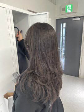 ヌーヴェル(nouvelle) ラテグレージュ×レイヤーカット