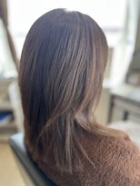 コア フィール ア デイ(COIFFURE A DAY)&nbsp;【大人女子ミディアムレイヤー】平日限定クーポン有り
