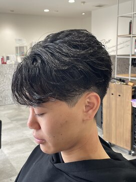 レボ(Revo) くせっ毛を扱いやすく！