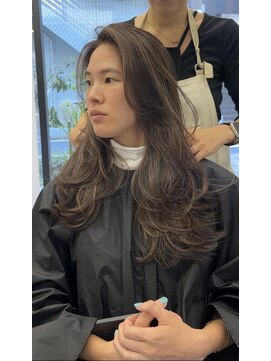 ヌエン 渋谷(NU/EN) バタフライレイヤー×ミルクティーハイライト