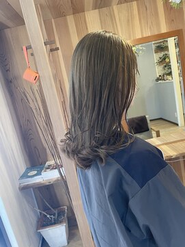 グランドゥ イル(grande ile) 『ミルクティーグレージュ】