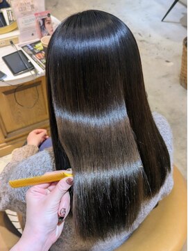 ロンド シャルム 吉祥寺(Lond charme) オリーブグレー/韓国レイヤーカット/マロンベージュ/黒髪/小顔