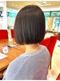 まとまる軽めボブ