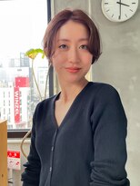 テトヘアー(teto hair) ショートヘア ベージュカラー 透明感ブラウン センターパート